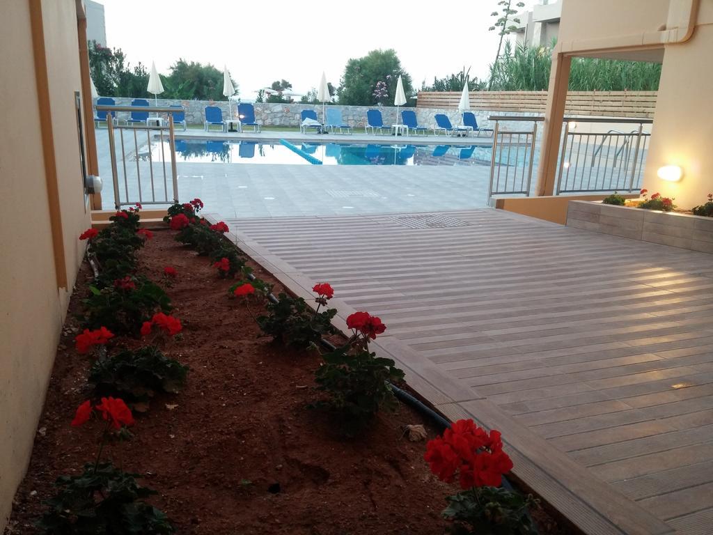 Gerona Mare Apartments Gerani  Екстериор снимка