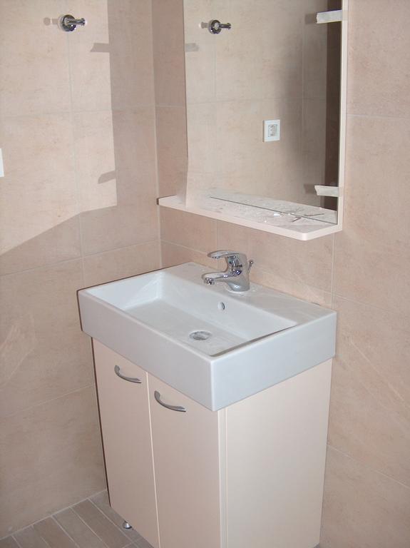 Gerona Mare Apartments Gerani  Стая снимка