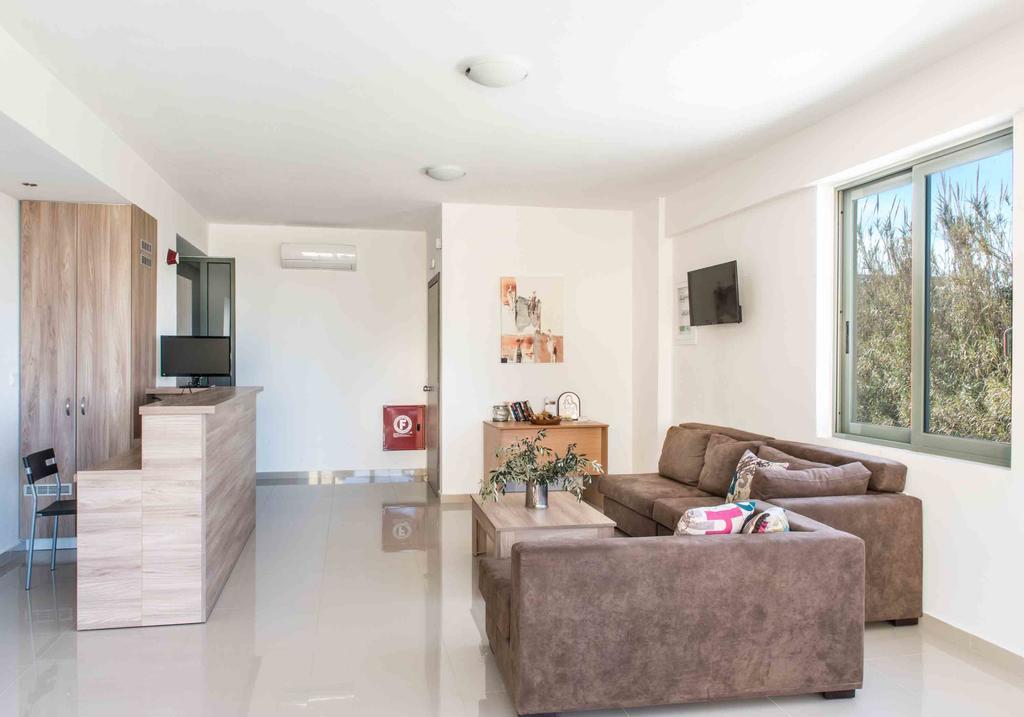 Gerona Mare Apartments Gerani  Екстериор снимка
