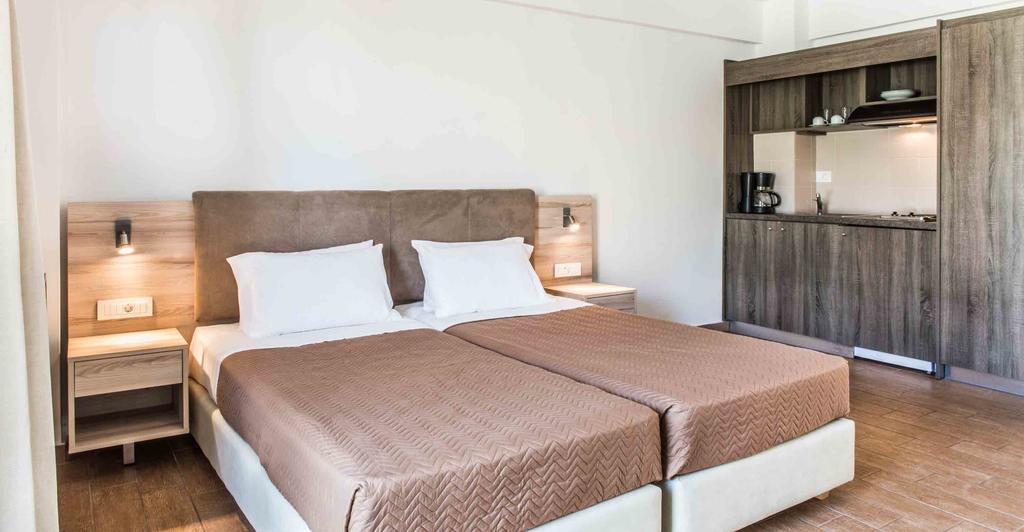 Gerona Mare Apartments Gerani  Екстериор снимка