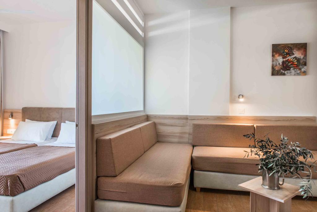 Gerona Mare Apartments Gerani  Екстериор снимка