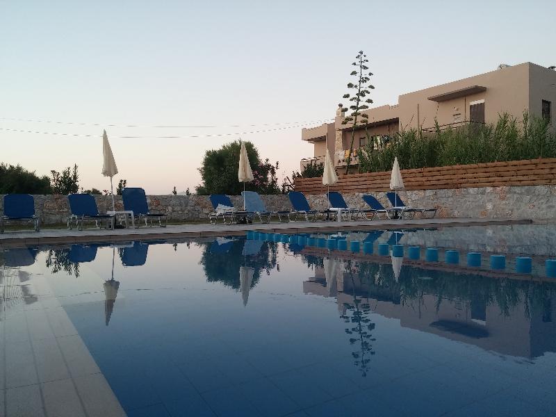 Gerona Mare Apartments Gerani  Екстериор снимка